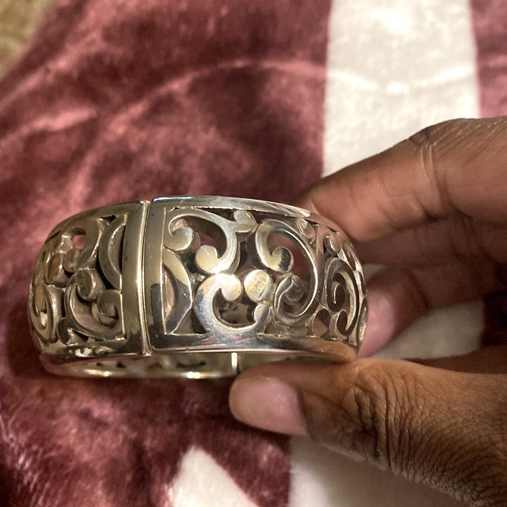 Retired Brighton hinged bracelet (silver)